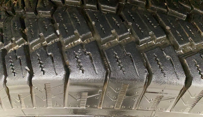 2023 Mahindra Thar LX P 2WD AT HT, Petrol, Automatic, 12,425 km, Left Front Tyre Tread