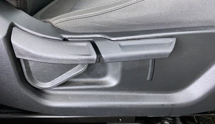 2020 KIA SELTOS HTK PLUS AT 1.5 DIESEL, Diesel, Automatic, 41,905 km, Driver Side Adjustment Panel