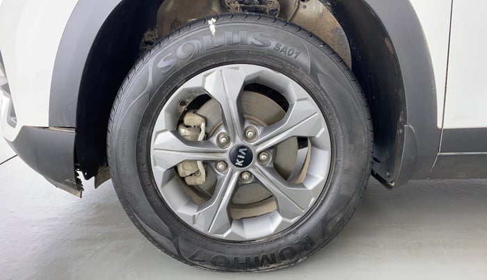 2020 KIA SELTOS HTK PLUS AT 1.5 DIESEL, Diesel, Automatic, 41,905 km, Left Front Wheel