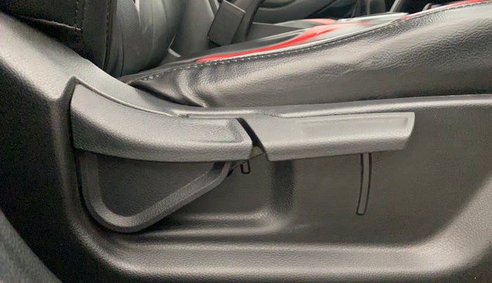 2020 KIA SELTOS HTE 1.5 DIESEL, Diesel, Manual, 23,647 km, Driver Side Adjustment Panel