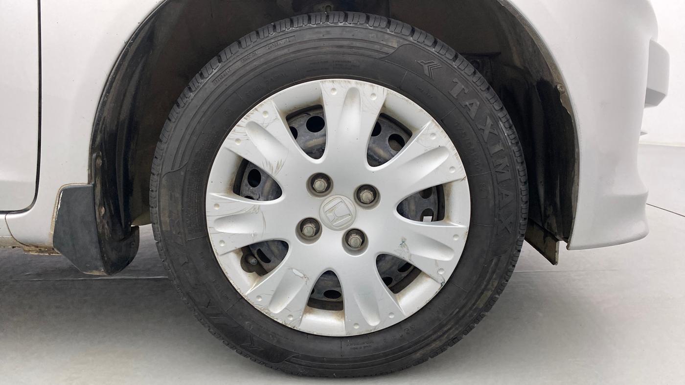 2014 Honda Amaze 1.2 SMT I VTEC, Petrol, Manual, 66,572 km, Right Front Wheel