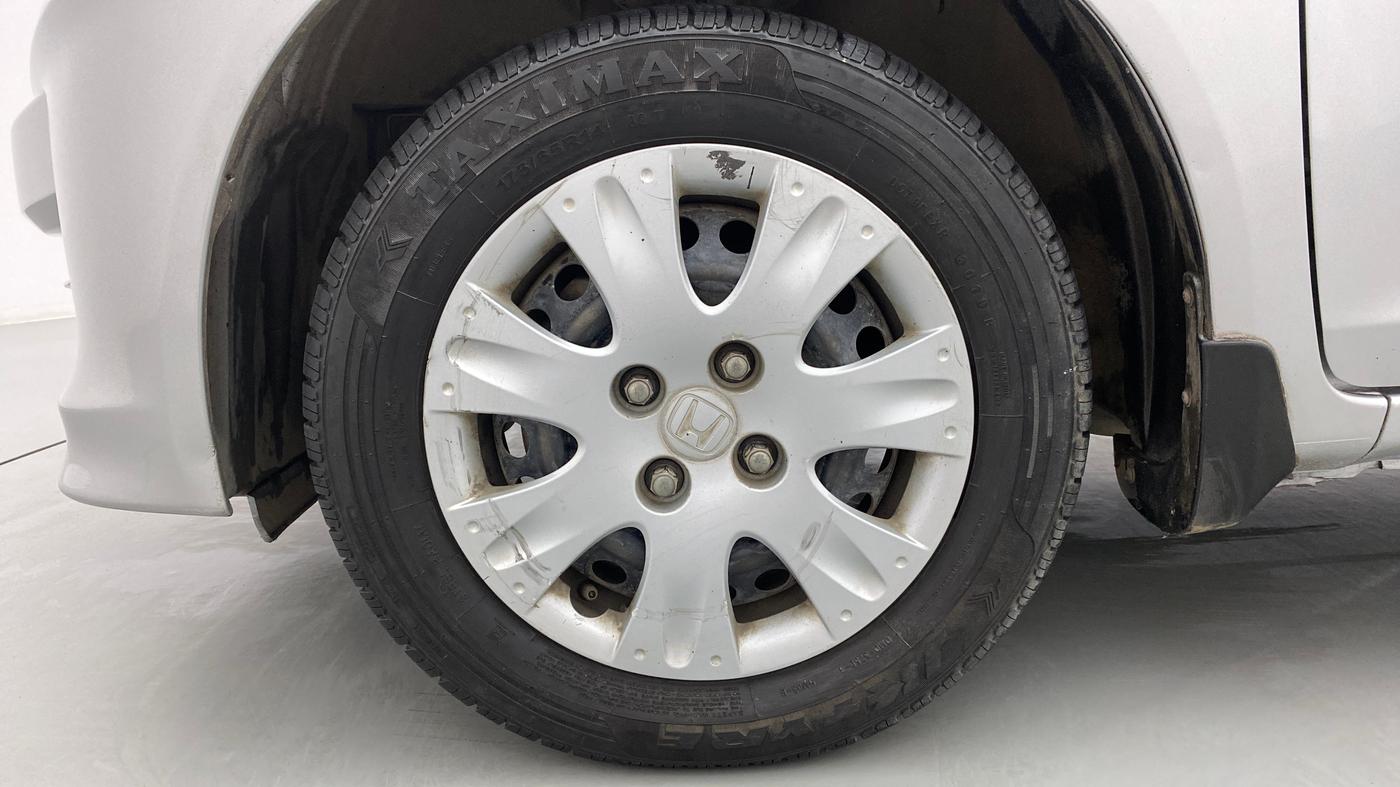 2014 Honda Amaze 1.2 SMT I VTEC, Petrol, Manual, 66,572 km, Left Front Wheel