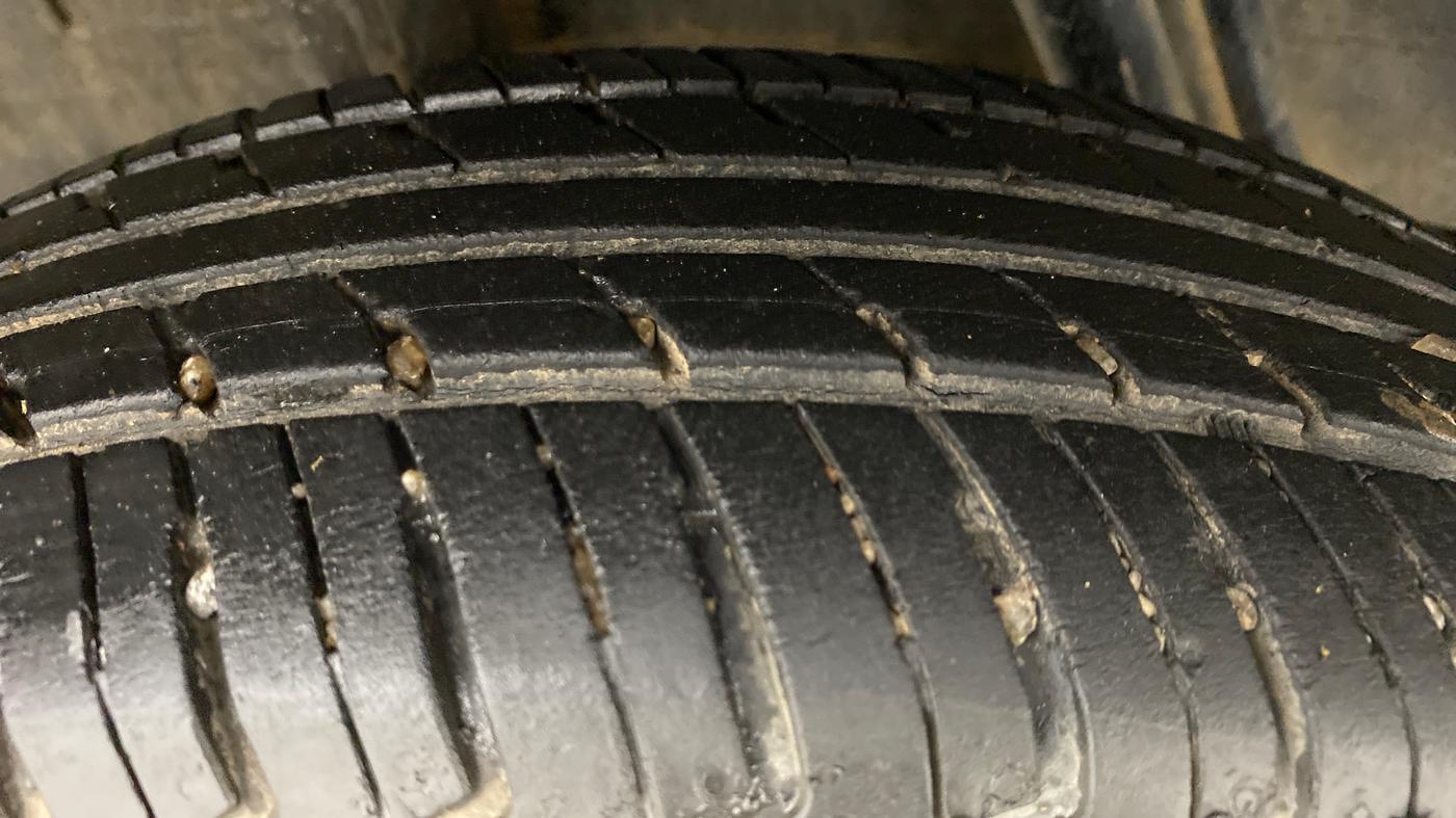 2018 Renault Kwid RXT 1.0 EASY-R  AT, Petrol, Automatic, 23,914 km, Right Rear Tyre Tread