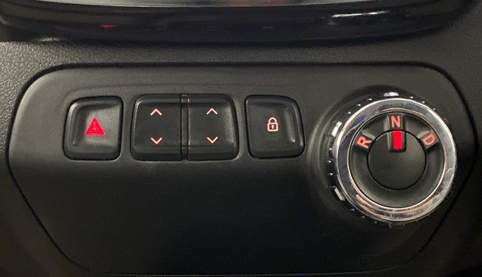 2018 Renault Kwid RXT 1.0 EASY-R  AT, Petrol, Automatic, 23,914 km, Gear Lever