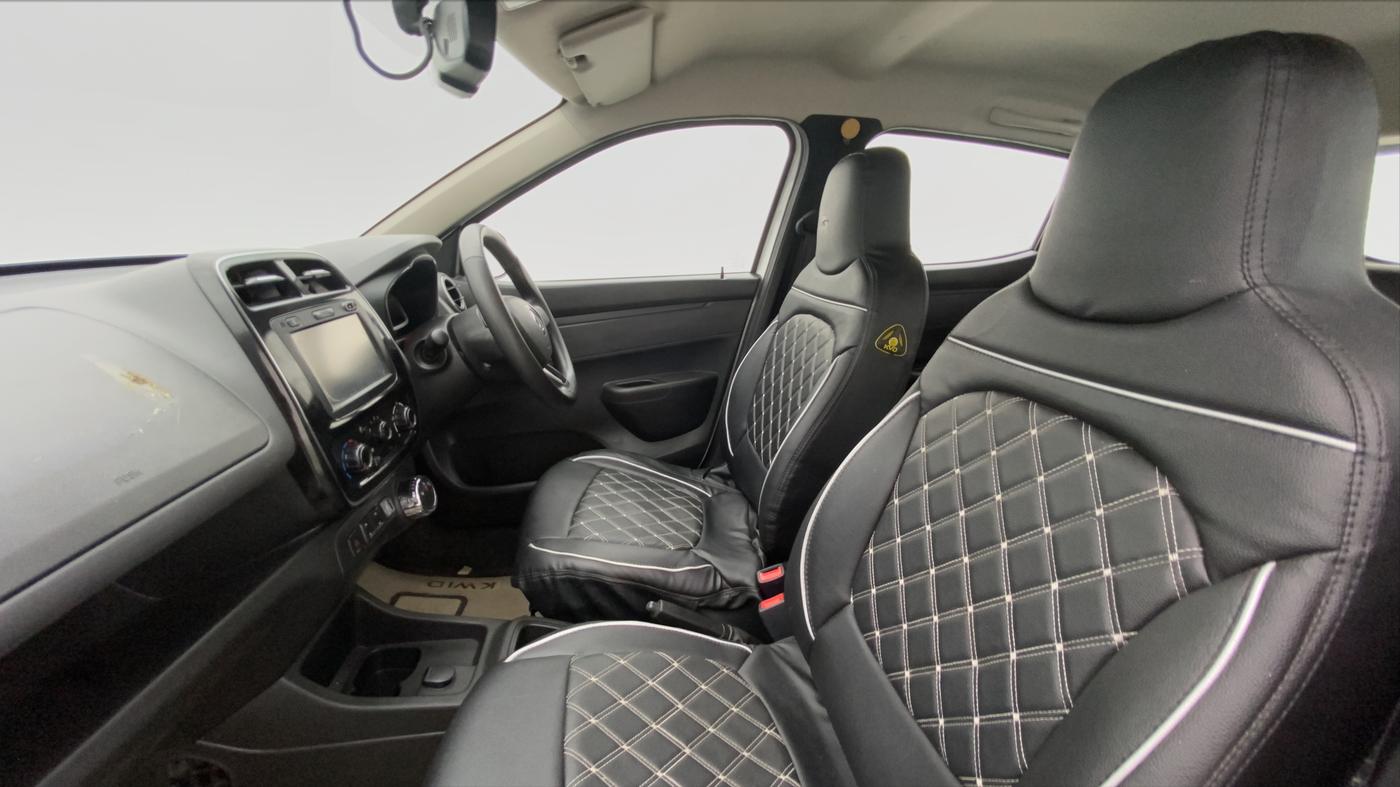 2018 Renault Kwid RXT 1.0 EASY-R  AT, Petrol, Automatic, 23,914 km, Right Side Front Door Cabin