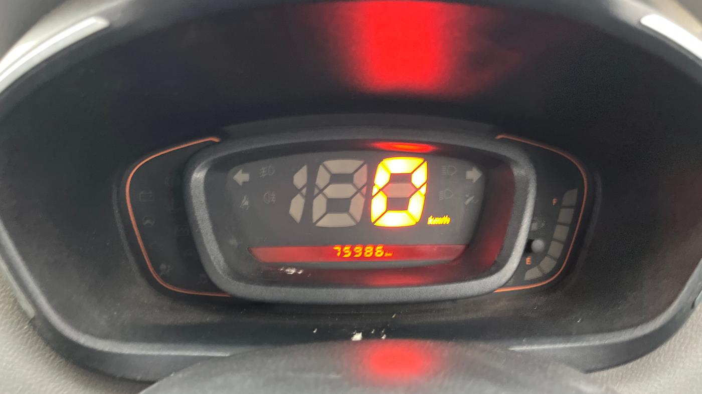 2018 Renault Kwid RXT 1.0 (O), Petrol, Manual, 75,986 km, Odometer Image