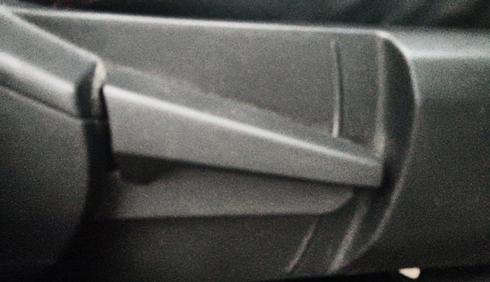 2022 Nissan MAGNITE XV RED EDITION, Petrol, Manual, 1,10,683 km, Driver Side Adjustment Panel