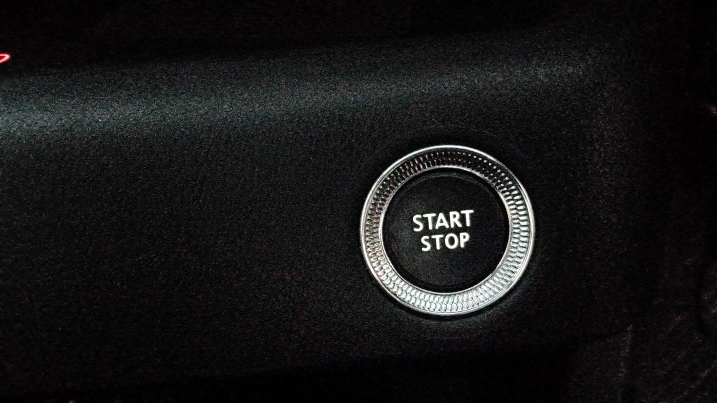 2022 Nissan MAGNITE XV RED EDITION, Petrol, Manual, 1,10,701 km, Keyless Start/ Stop Button