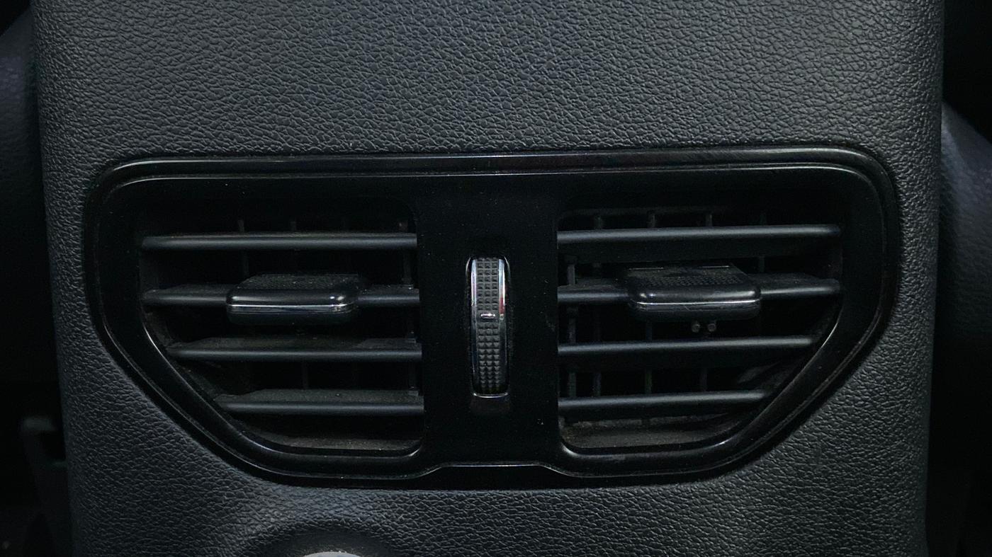 2018 Tata Hexa Varicor 400 XTA, Diesel, Automatic, 50,602 km, Rear AC Vents