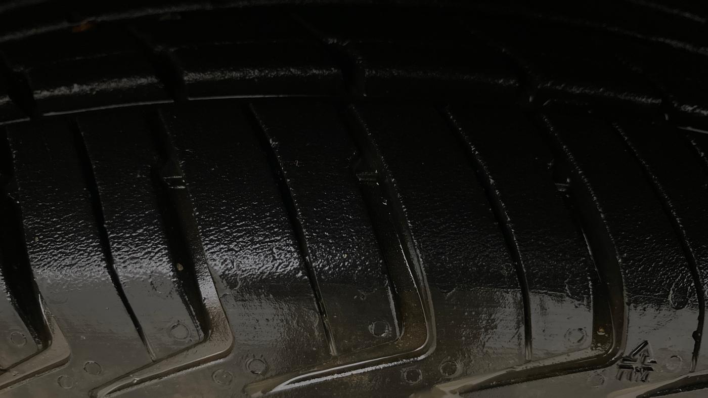 2018 Datsun Redi Go S 1.0 AMT, Petrol, Automatic, 49,416 km, Left Front Tyre Tread