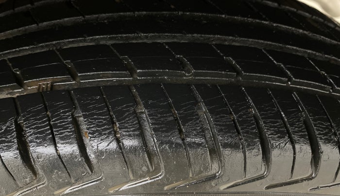 2018 Datsun Redi Go S 1.0 AMT, Petrol, Automatic, 49,416 km, Left Rear Tyre Tread