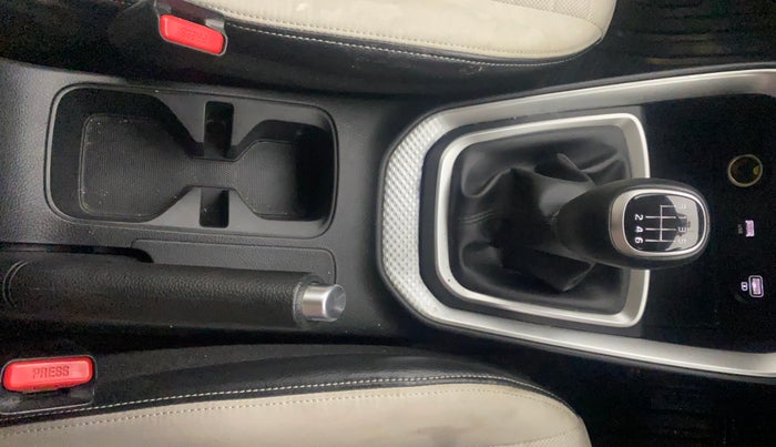 2023 KIA SONET HTX 1.5 DIESEL MT, Diesel, Manual, 18,163 km, Gear Lever