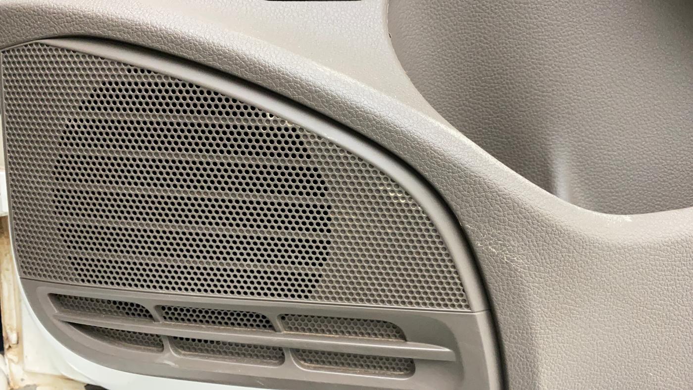 2015 Skoda Rapid 1.5 TDI CR ELEGANCE AT, Diesel, Automatic, 1,07,391 km, Speaker
