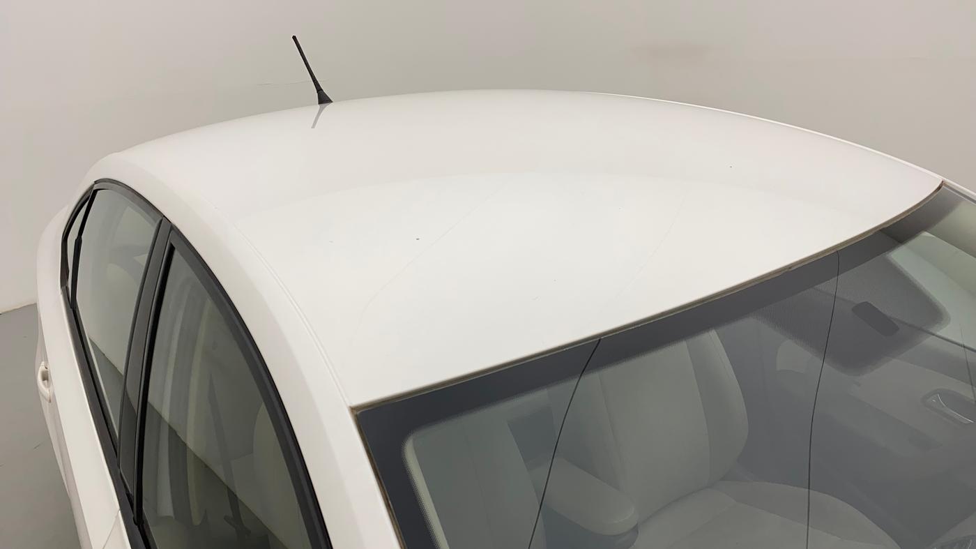 2015 Skoda Rapid 1.5 TDI CR ELEGANCE AT, Diesel, Automatic, 1,07,391 km, Roof
