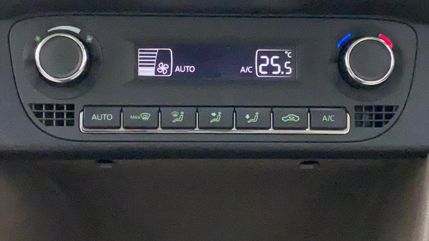 2015 Skoda Rapid 1.5 TDI CR ELEGANCE AT, Diesel, Automatic, 1,07,391 km, Automatic Climate Control