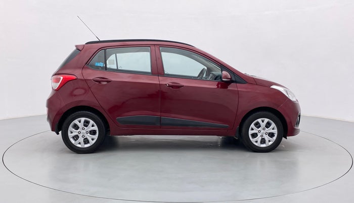 2016 Hyundai Grand i10 SPORTZ 1.2 KAPPA VTVT, Petrol, Manual, 38,345 km, Right Side View