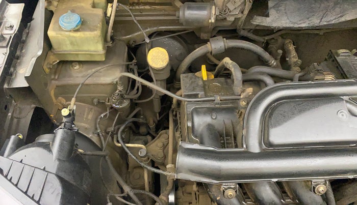 2016 Renault Kwid RXT 0.8 (O), Petrol, Manual, 42,907 km, Engine View - Right