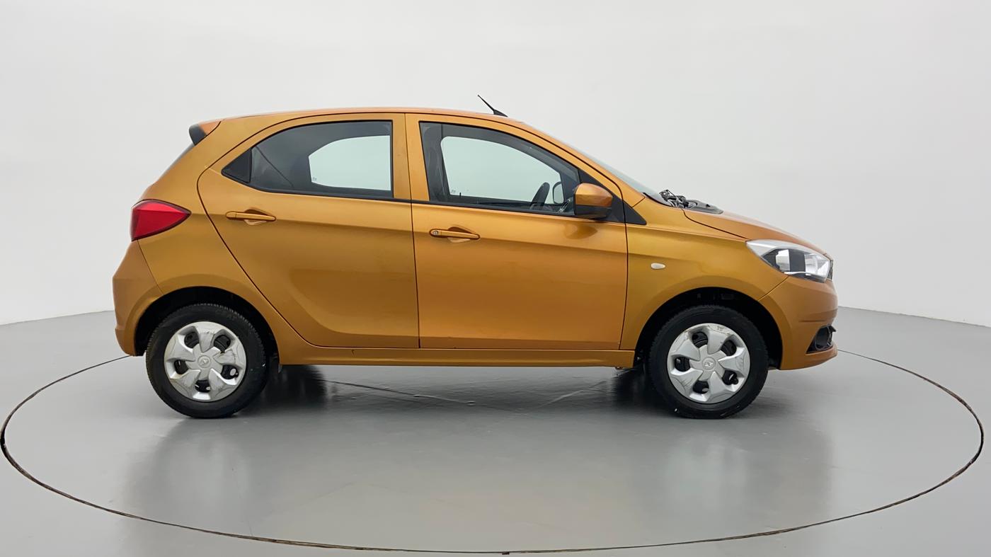 2017 Tata Tiago XT 1.2 REVOTRON, Petrol, Manual, 73,948 km, Right Side View