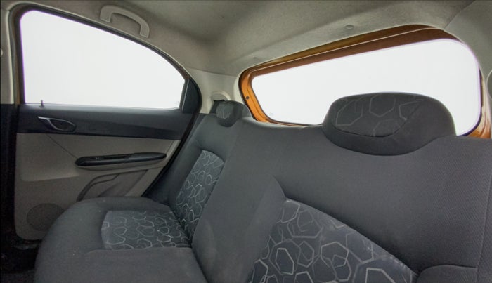 2017 Tata Tiago XT 1.2 REVOTRON, Petrol, Manual, 73,948 km, Right Side Rear Door Cabin