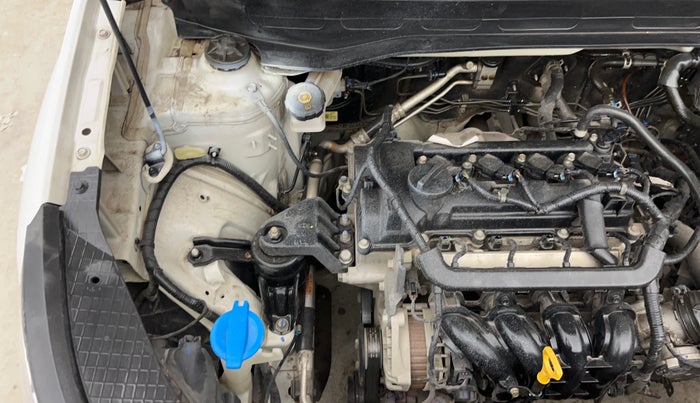 2021 Hyundai VENUE S 1.2, Petrol, Manual, 53,312 km, Engine View - Right