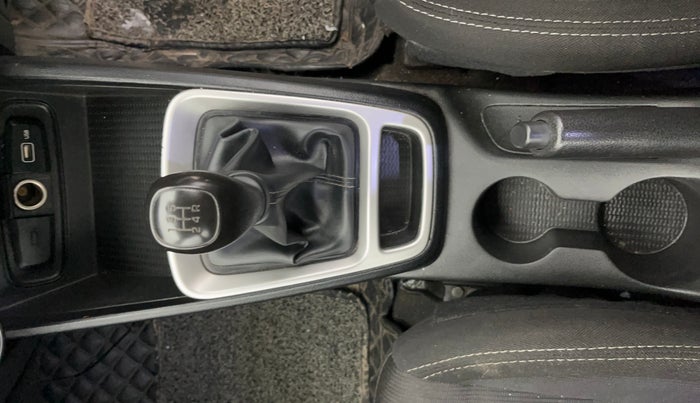 2021 Hyundai VENUE S 1.2, Petrol, Manual, 53,312 km, Gear Lever