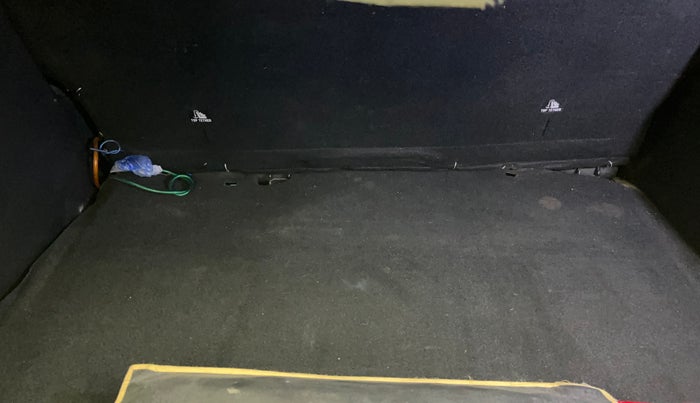 2021 Hyundai VENUE S 1.2, Petrol, Manual, 53,312 km, Boot Inside