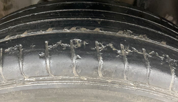 2021 Hyundai VENUE S 1.2, Petrol, Manual, 53,312 km, Right Front Tyre Tread