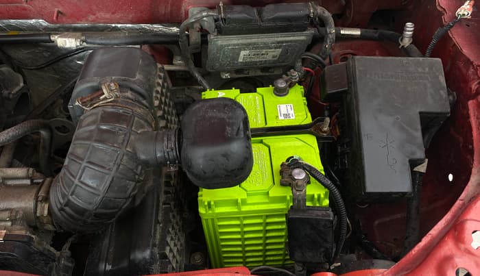 2018 Mahindra KUV 100 NXT K2 P 6 STR, Petrol, Manual, 55,096 km, Engine View - Left