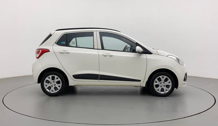 2015 Hyundai Grand i10 SPORTZ 1.2 KAPPA VTVT, Petrol, Manual, 40,507 km, Right Side View