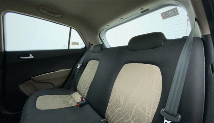 2015 Hyundai Grand i10 SPORTZ 1.2 KAPPA VTVT, Petrol, Manual, 40,507 km, Right Side Rear Door Cabin