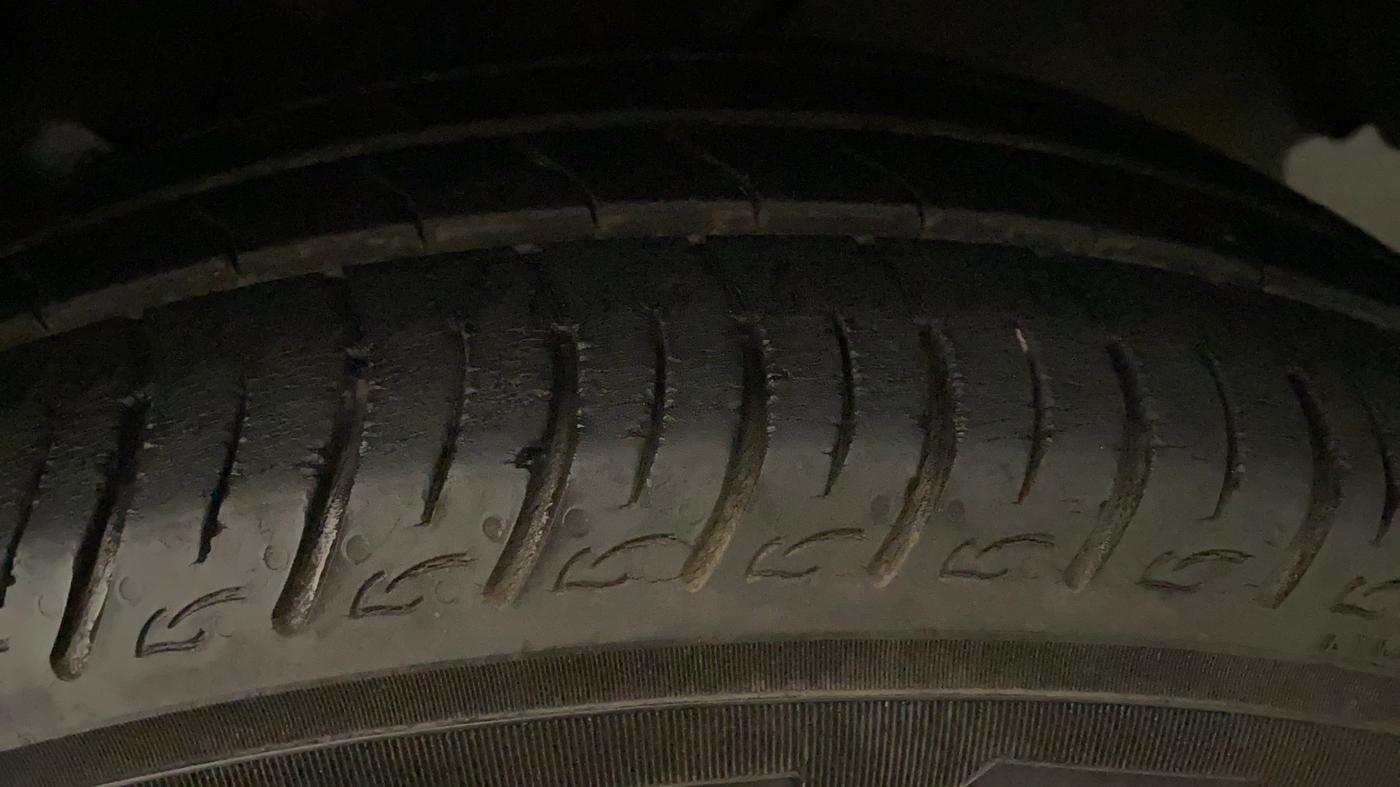 2020 Maruti Baleno DELTA PETROL 1.2, Petrol, Manual, 29,044 km, Left Rear Tyre Tread
