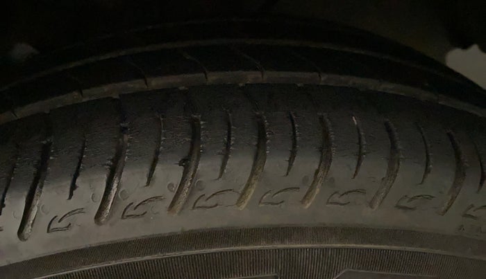 2020 Maruti Baleno DELTA PETROL 1.2, Petrol, Manual, 29,044 km, Left Rear Tyre Tread