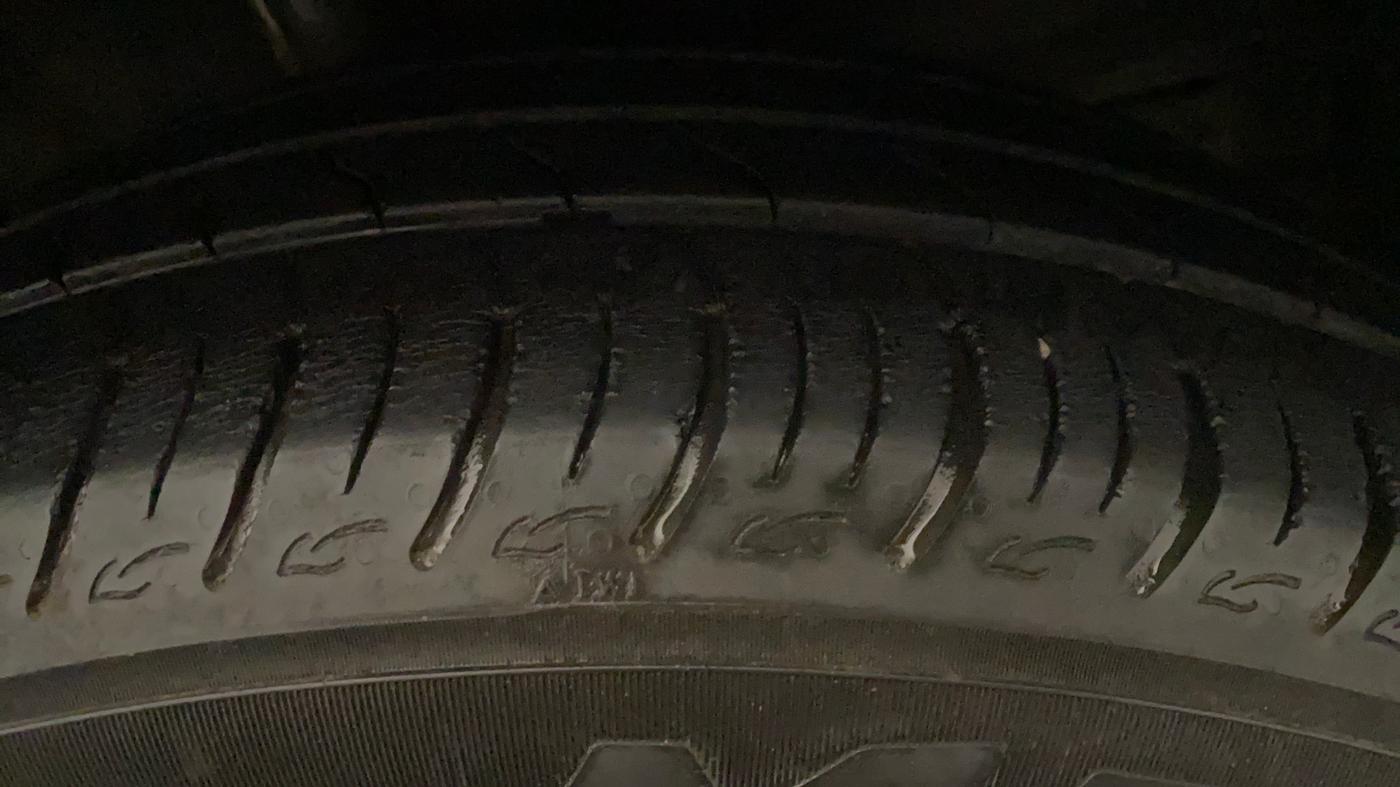 2020 Maruti Baleno DELTA PETROL 1.2, Petrol, Manual, 29,044 km, Left Front Tyre Tread
