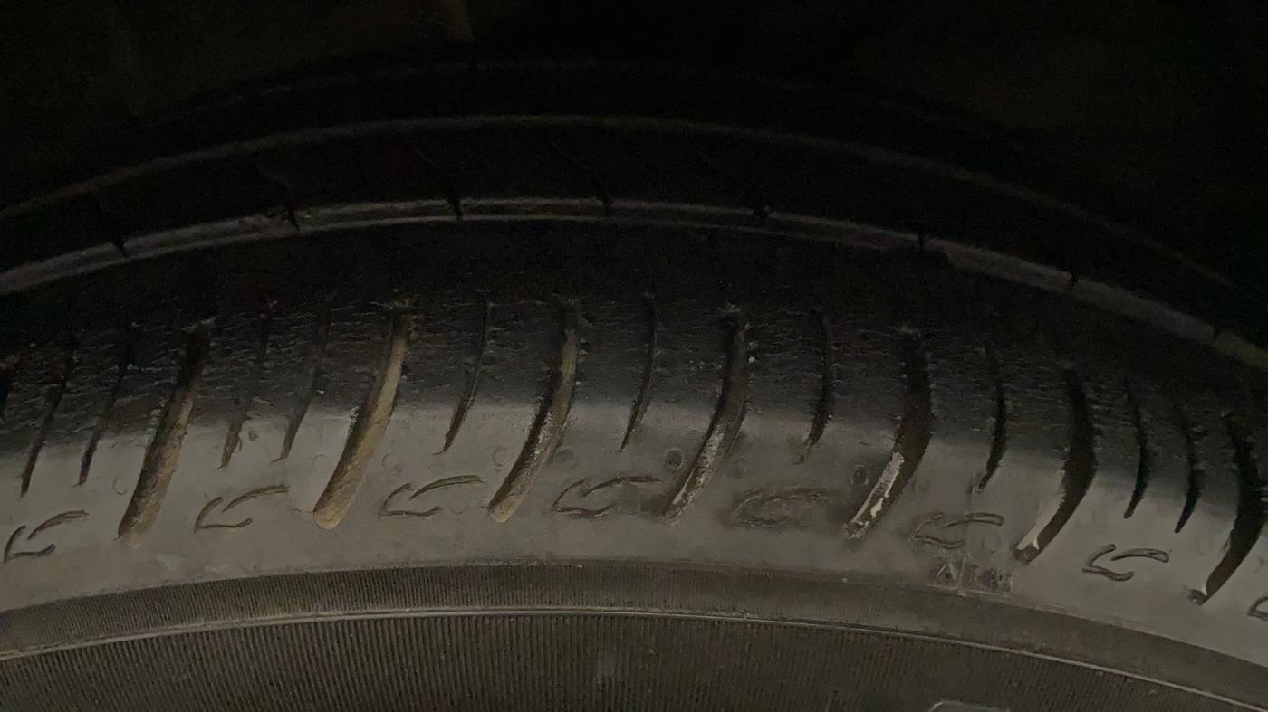2020 Maruti Baleno DELTA PETROL 1.2, Petrol, Manual, 29,044 km, Right Front Tyre Tread