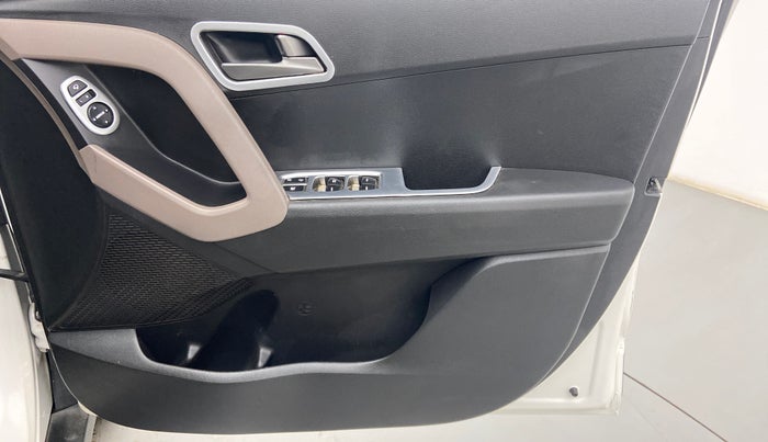 2018 Hyundai Creta SX PLUS 1.6 PETROL, Petrol, Manual, 81,764 km, Driver Side Door Panels Control