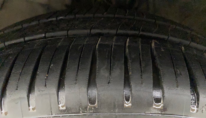 2014 Honda City 1.5L I-VTEC SV, Petrol, Manual, 80,323 km, Left Front Tyre Tread