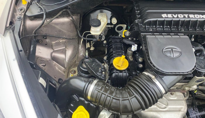 2017 Tata Tiago XT PETROL, Petrol, Manual, 37,680 km, Engine View - Right