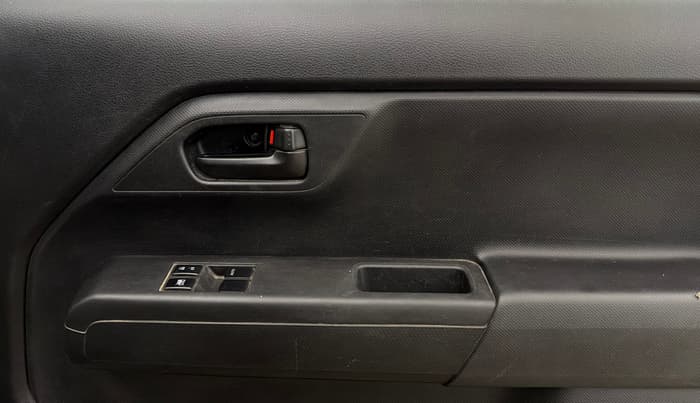 2023 Maruti New Wagon-R LXI 1.0, Petrol, Manual, 55,827 km, Driver Side Door Panels Control