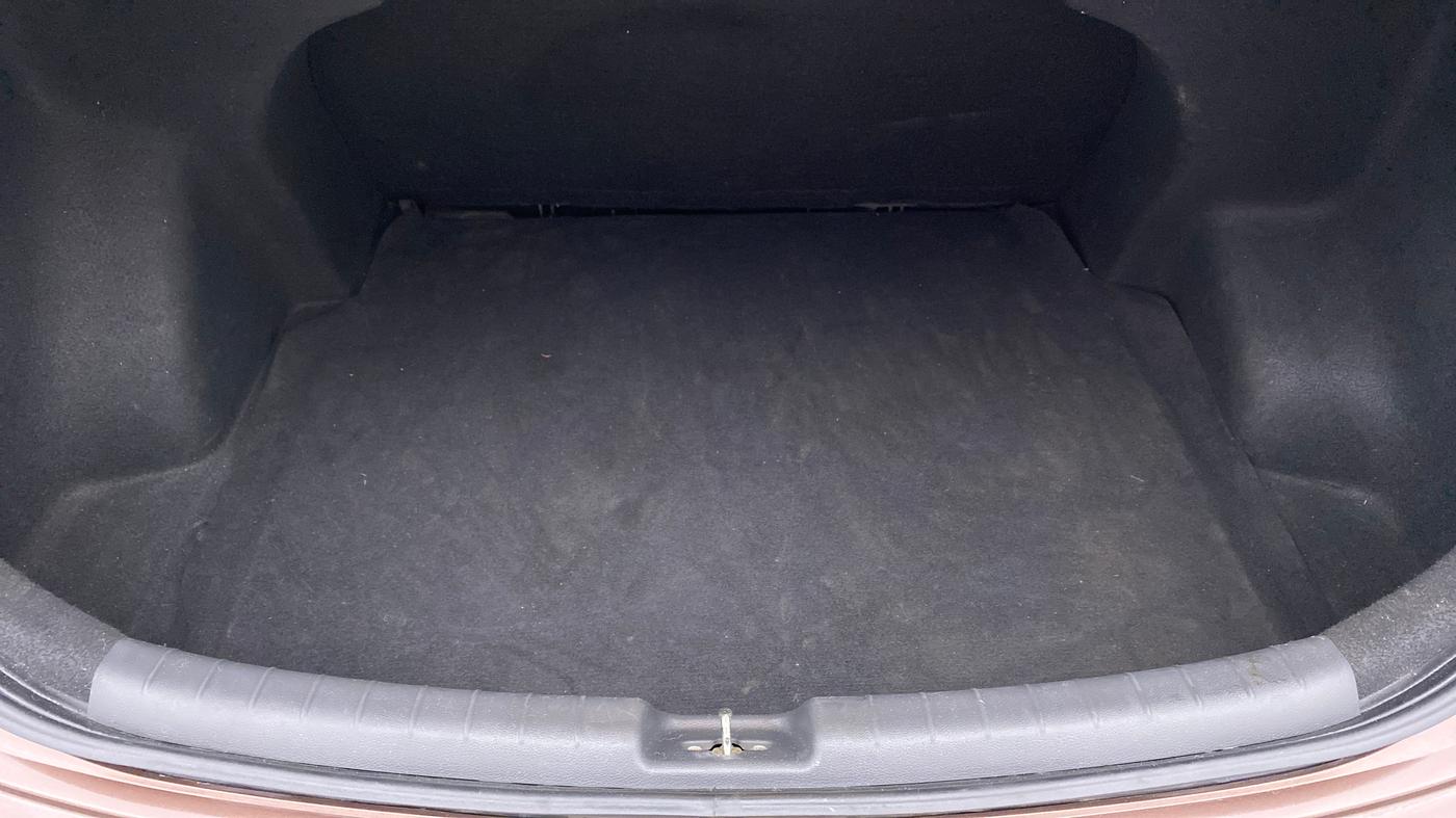 2020 Hyundai AURA SX+ AT 1.2CRDI, Diesel, Automatic, 32,928 km, Boot Inside