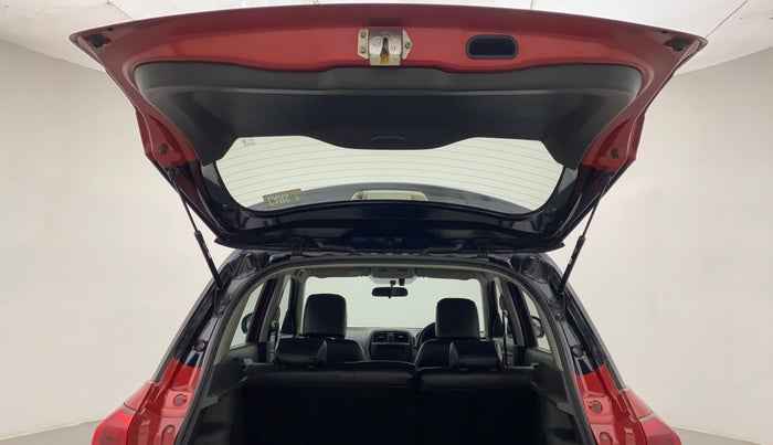 2016 Maruti Vitara Brezza ZDI PLUS DUAL TONE, Diesel, Manual, 58,285 km, Boot Door Open