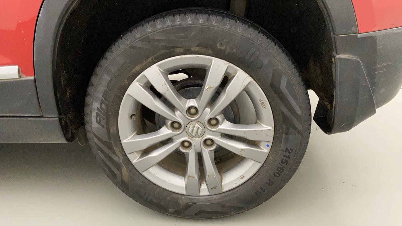 2016 Maruti Vitara Brezza ZDI PLUS DUAL TONE, Diesel, Manual, 58,285 km, Left Rear Wheel