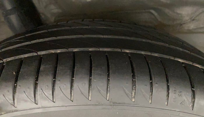 2017 Honda BR-V 1.5L I-VTEC E, Petrol, Manual, 23,429 km, Right Rear Tyre Tread