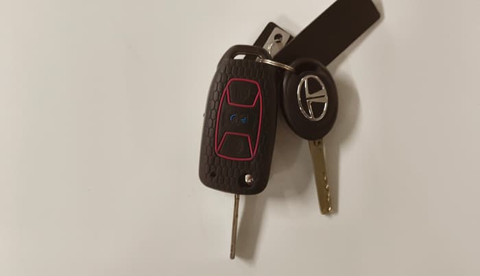 2021 Tata Tiago XZ PLUS PETROL, Petrol, Manual, 56,747 km, Key Close Up