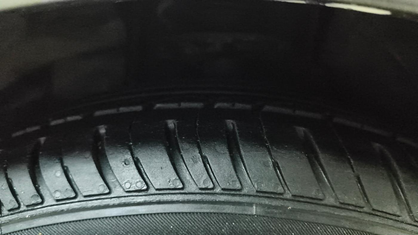 2021 Tata Tiago XZ PLUS PETROL, Petrol, Manual, 56,747 km, Left Front Tyre Tread