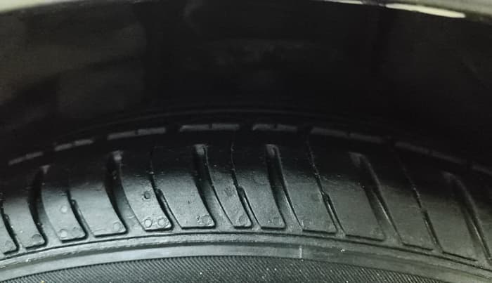 2021 Tata Tiago XZ PLUS PETROL, Petrol, Manual, 56,747 km, Left Front Tyre Tread