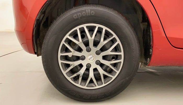 2013 Maruti Swift VDI, Diesel, Manual, 40,551 km, Right Rear Wheel