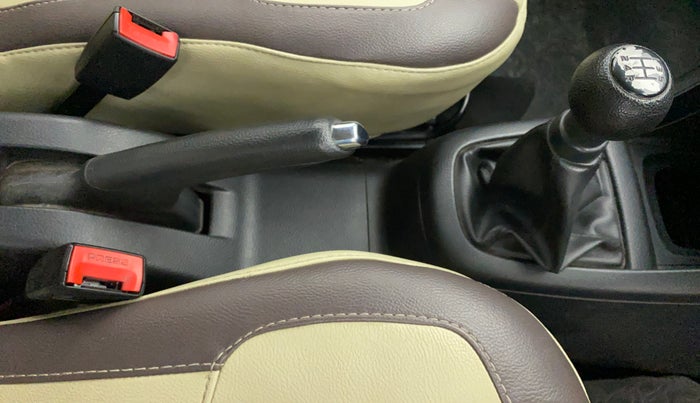 2013 Maruti Swift VDI, Diesel, Manual, 40,551 km, Gear Lever