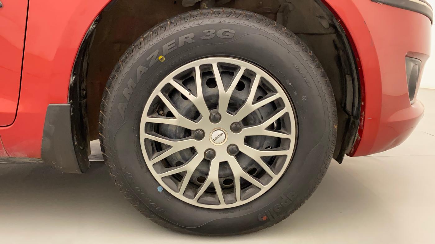 2013 Maruti Swift VDI, Diesel, Manual, 40,551 km, Right Front Wheel