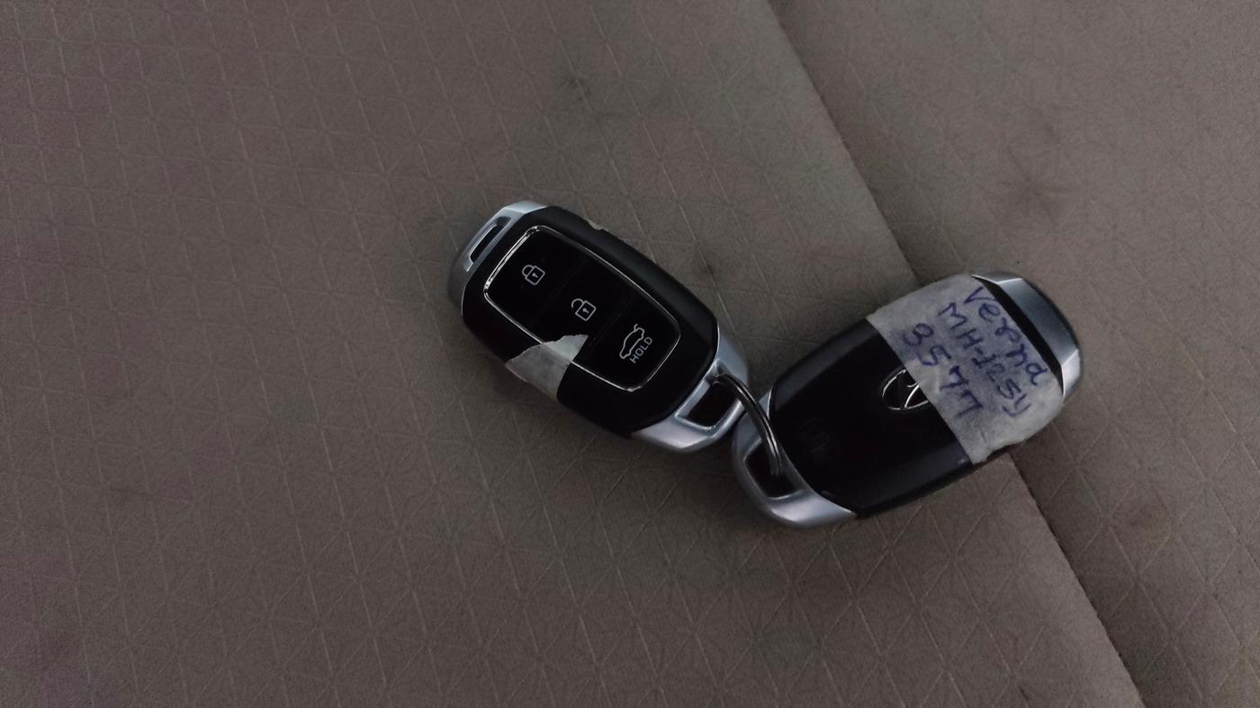 2020 Hyundai Verna SX 1.5 VTVT, Petrol, Manual, 27,283 km, Key Close Up
