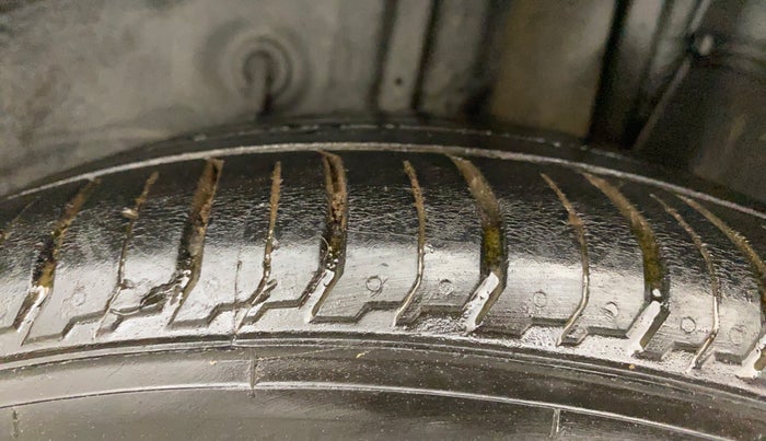 2015 Hyundai Elite i20 ASTA 1.2, Petrol, Manual, 69,164 km, Left Rear Tyre Tread